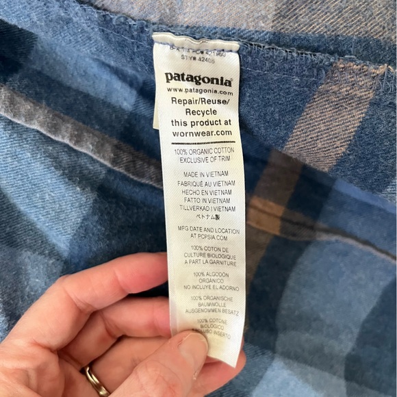 Patagonia Long-Sleeved Organic Cotton Midweight Fjord Flannel Shirt - Picture 15 of 15